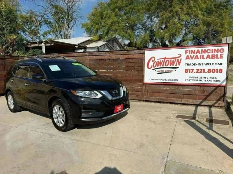 Used 2020 Nissan Rogue SV Sport Utility 4D