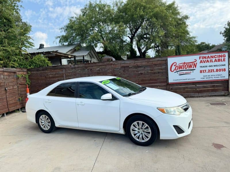 Used 2014 Toyota Camry LE Sedan 4D
